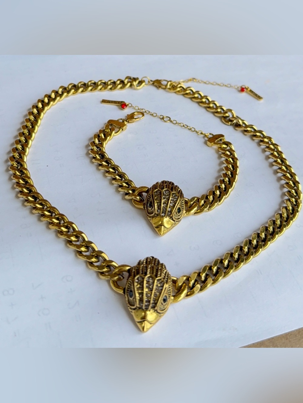 Antique gold eagle head necklace & bracelet set - Picture 16 of 17